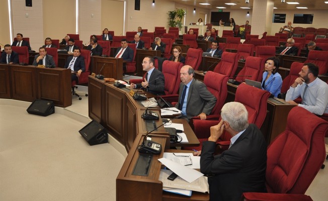 Berova'nın istifası milletvekillerine sunuldu