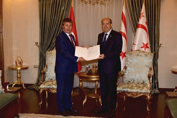 Cumhurbaşkanı Tatar Hükümeti kurma görevini Ünal Üstel'e verdi