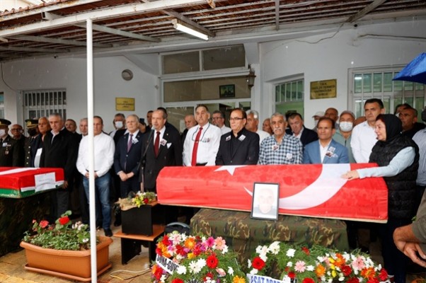 Tatar  Kıbrıs gazilerinin cenaze törenine katıldı