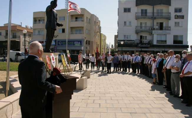 Bülent Ecevit anıtı önünde tören düzenlendi