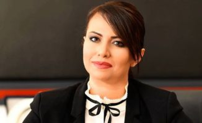 Gazeteci Aysu Basri Akter de Türkiye'ye alınmadı