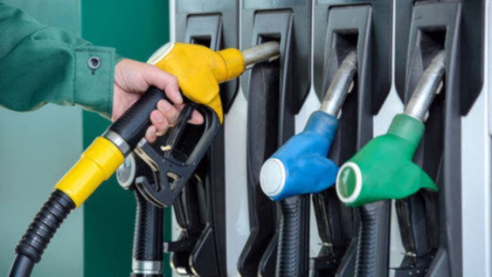 Euro Diesel ucuzladı benzin zammı geri çekildi