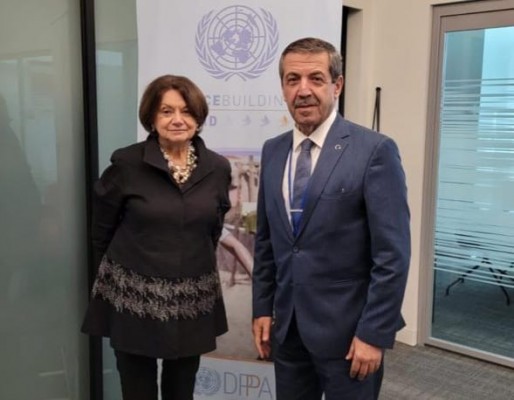 Ertuğruloğlu BM Genel Sekreteri’nin Yardımcısı Di Carlo ile görüştü
