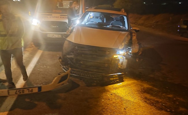 Girne - Lefkoşa anayolunda zincirleme trafik kazası, 4 yaralı...