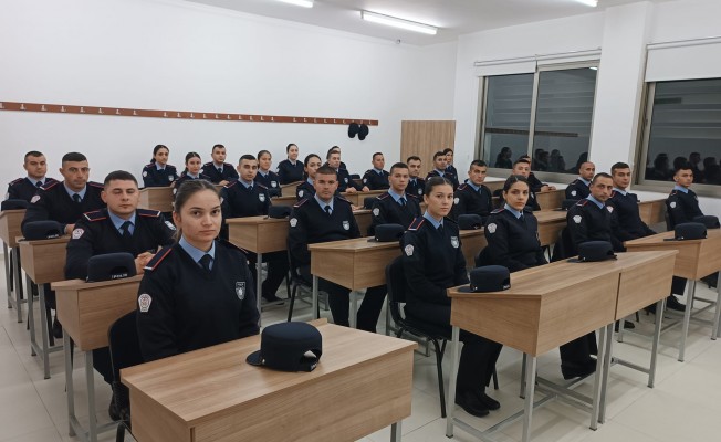 113 polis memuru ile 37 itfaiye memuru aday adayı eğitimlerine başladı