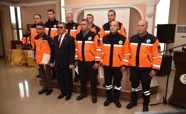 Sivil Savunma personeline Başbakan Üstel tarafından teşekkür belgesi takdim edildi