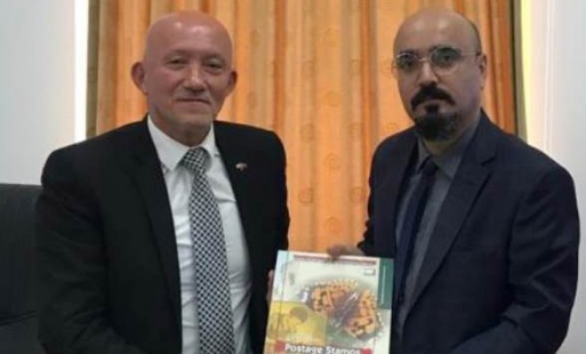“Şampiyon Melekler” eserini çizen Alireza Pakdel ile bir araya geldi