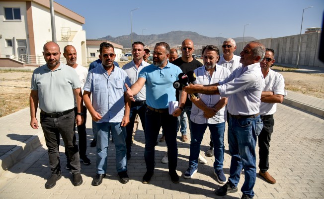 KTAMS, KAMUSEN ve KAMU-İŞ Merkezi Cezaevi'nde tam gün grev uyguladı