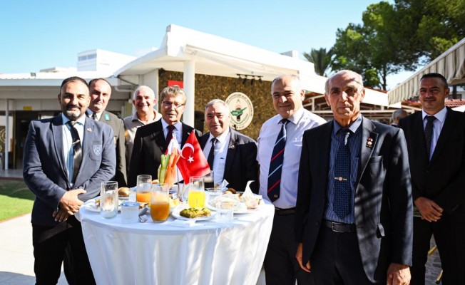 Başbakan, Ortaköy Gazinosu’ndaki tebrik kabulüne katıldı…