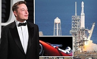 Elon Musk yeni roketini duyurdu