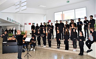 DAÜ Müzik Öğretmenliği bölümü öğrencilerinden Cumhuriyet Konseri...